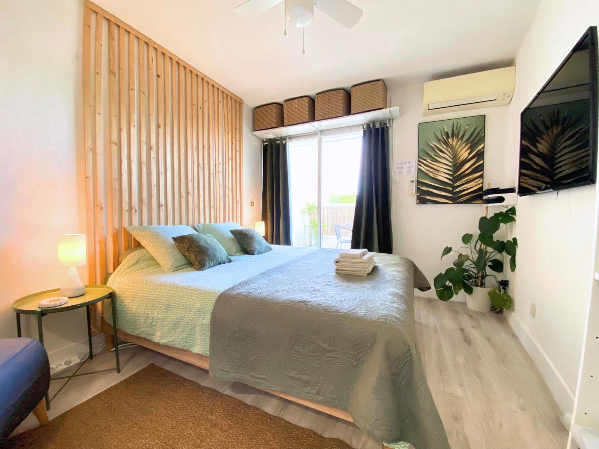 NEW - Studio cosy - Plages à 5min - Parking privé - WIFI - Commerces au pied du bâtiment La Grande-Motte Esterno foto